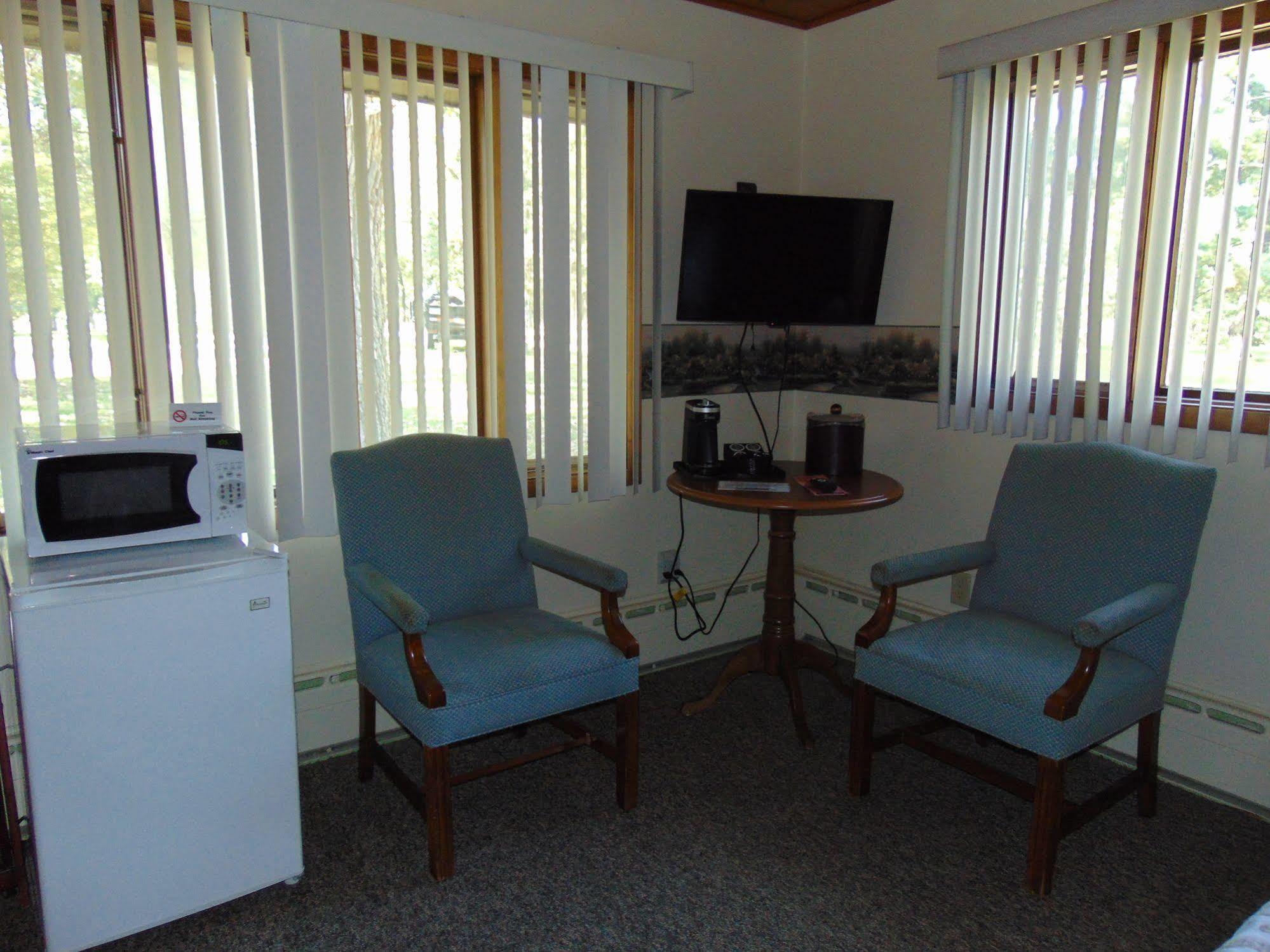 The Lodge Resort Hotel Forest City Eksteriør billede